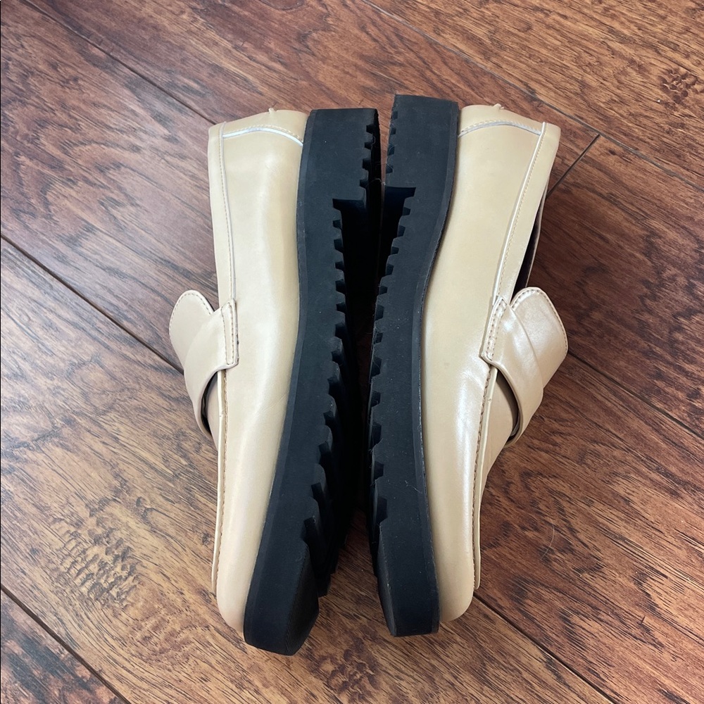 Franco Sarto Cello Beige Leather Slip-On Loafers Size 10 - Picture 4 of 8